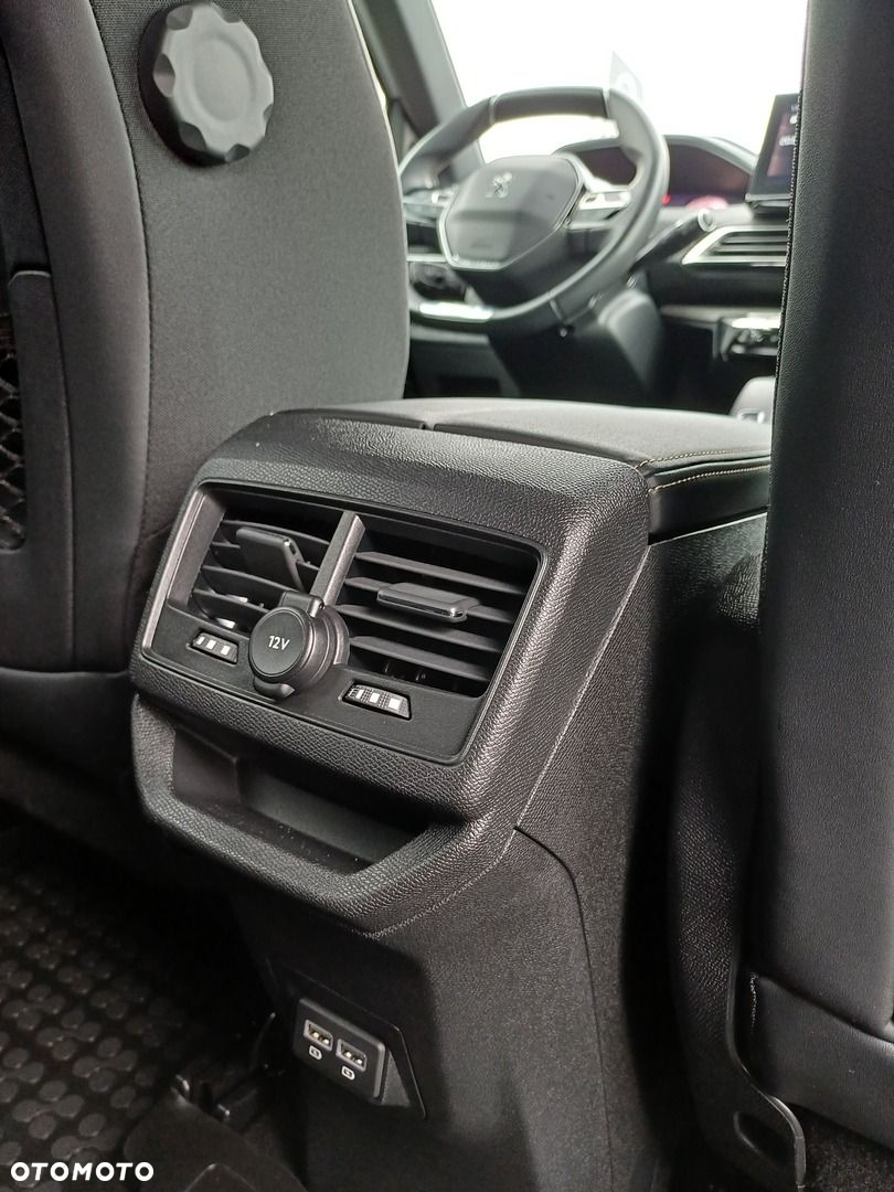 Peugeot 3008 1.2 PureTech GT Pack S&S EAT8 - 33