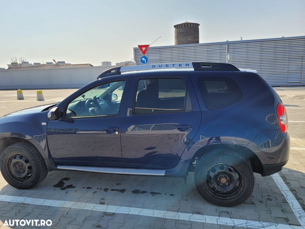 Dacia Duster 1.6 4x2 Laureate - 4