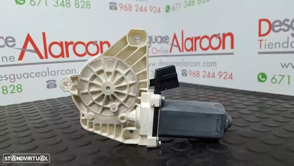 MOTOR ELEVADOR DE VIDRO FRONTAL ESQUERDO MERCEDES-BENZ CLASSE B 2006 -A169820174... - 2