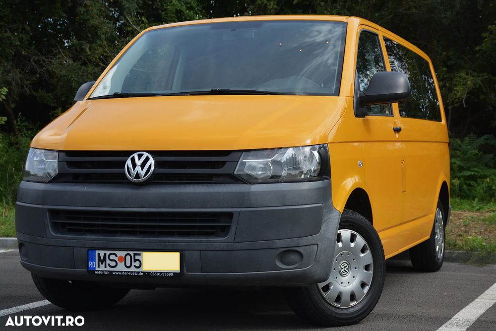 Volkswagen Caravelle - 1