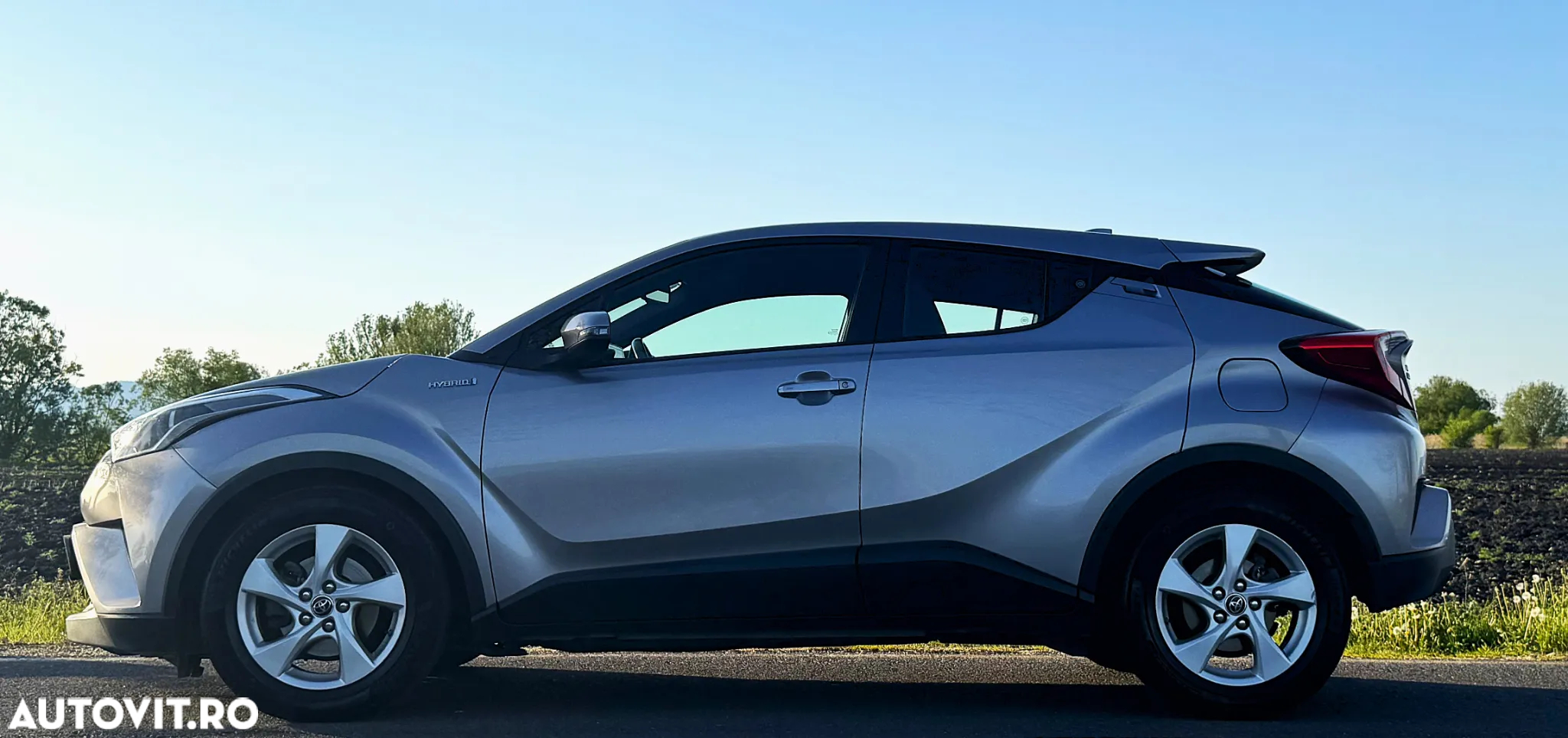 Toyota C-HR Hybrid Business-Edition - 11