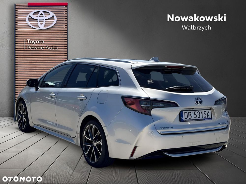 Toyota Corolla - 5