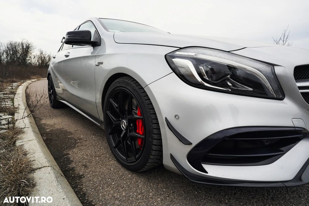 Mercedes-Benz A 45 AMG 4Matic AMG Speedshift 7G-DCT PETRONAS 2015 World Champion Edition - 13