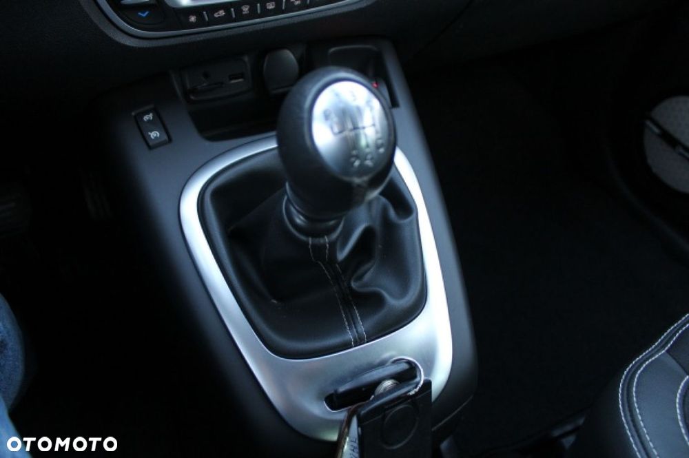 Renault Scenic - 26