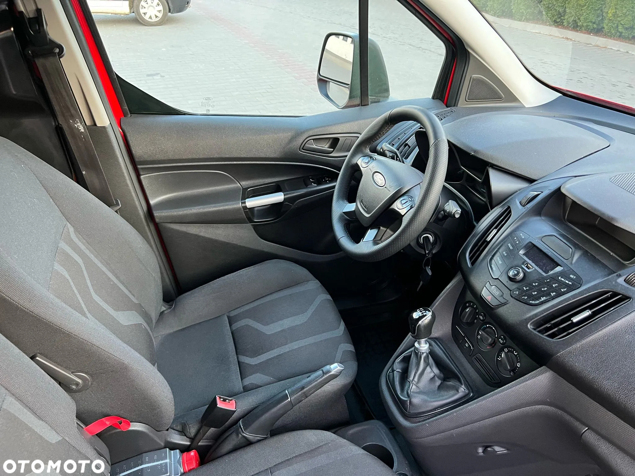Ford Transit Connect - 15