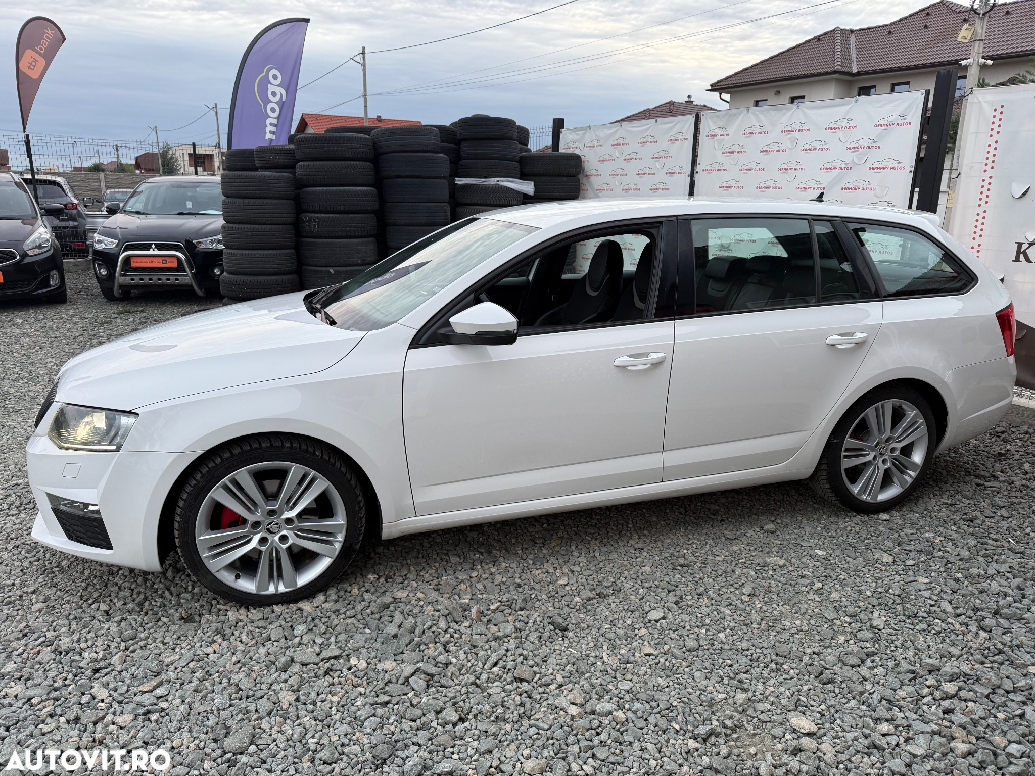 Skoda Octavia 2.0 TDI DSG RS - 6