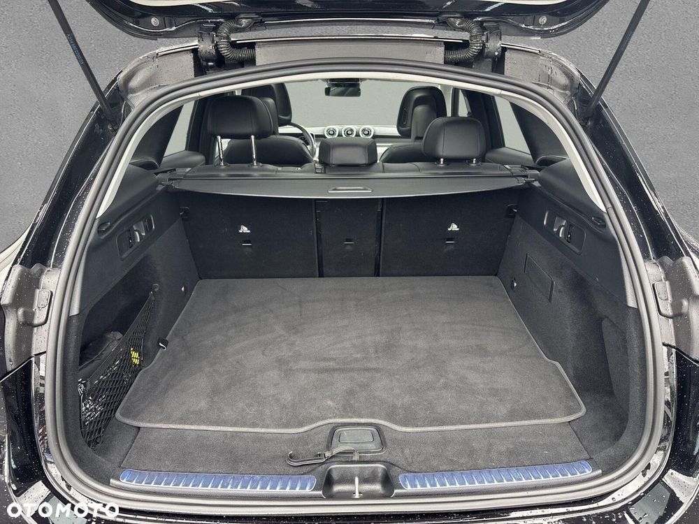 Mercedes-Benz GLC - 26