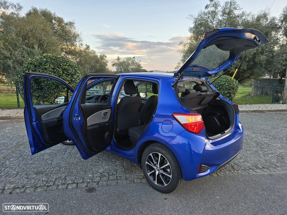 Toyota Yaris 1.5 HSD Comfort+P.Style - 4