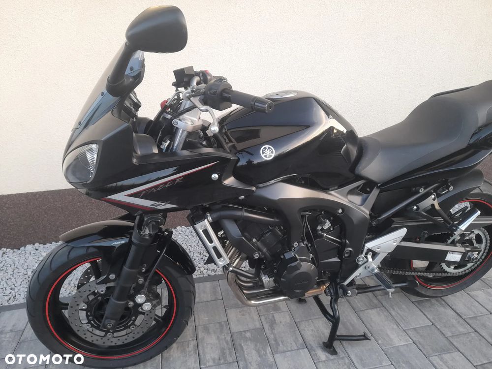 Yamaha FZ6 - 18