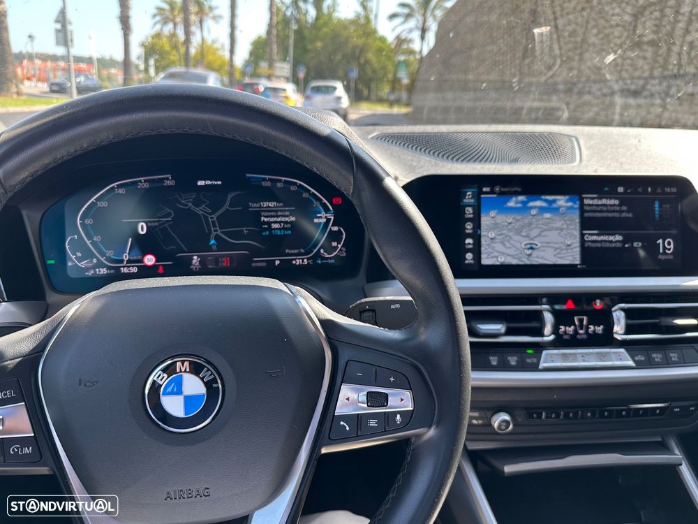 BMW 330 - 6