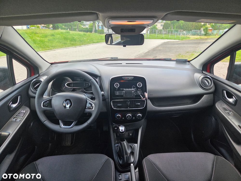Renault Clio 1.2 16V Limited Plus - 8