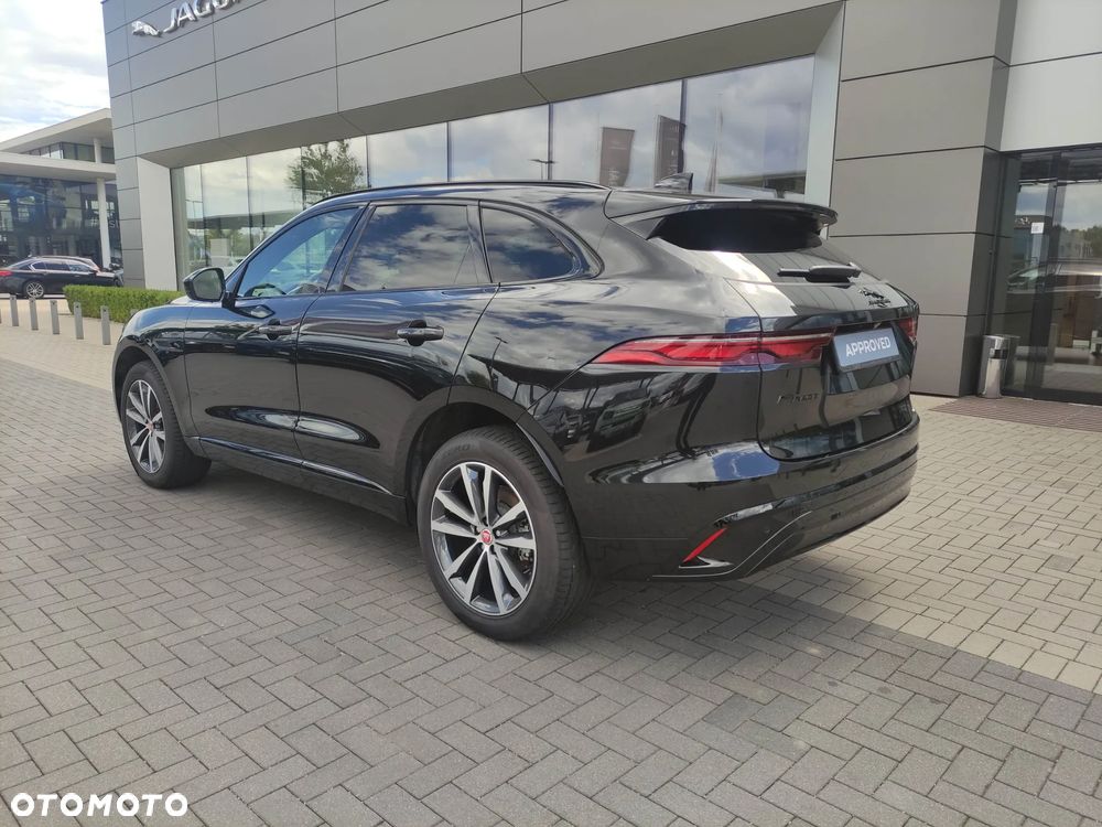 Jaguar F-Pace - 8