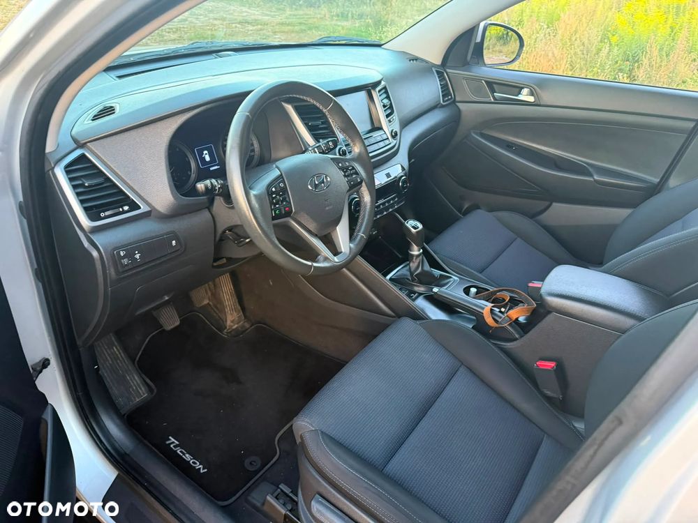 Hyundai Tucson blue 1.7 CRDi 2WD Classic - 14