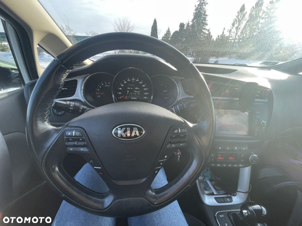 Kia Ceed 1.6 CRDi L DCT - 9