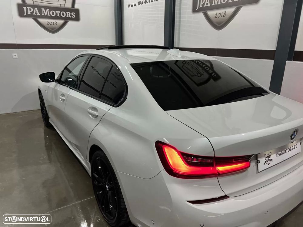 BMW 330 e Pack M Auto - 19