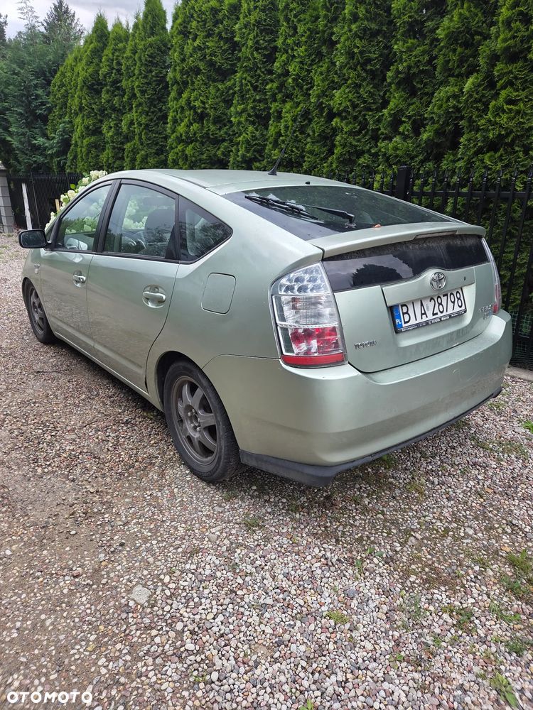 Toyota Prius 1.5 VVT-i Sol - 10