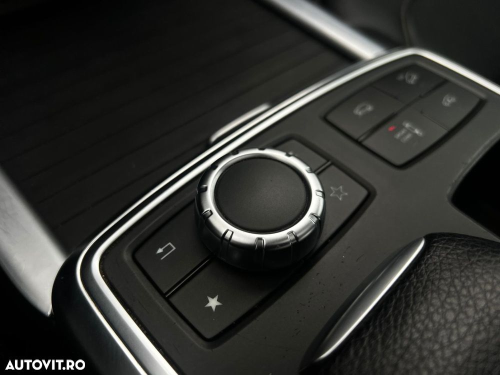 Mercedes-Benz ML - 24