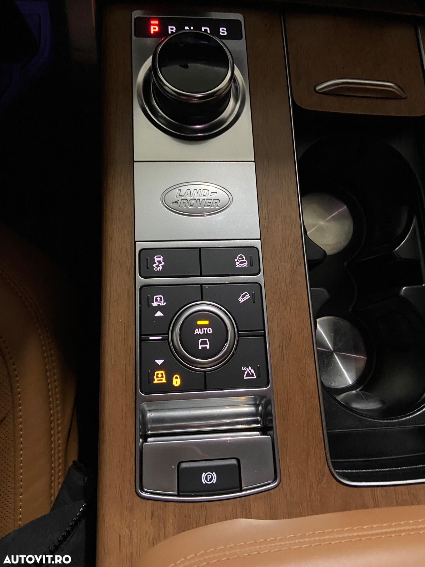 Land Rover Range Rover 3.0L SDV6 LWB Vogue - 11