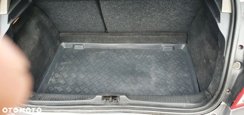 Renault Megane - 9