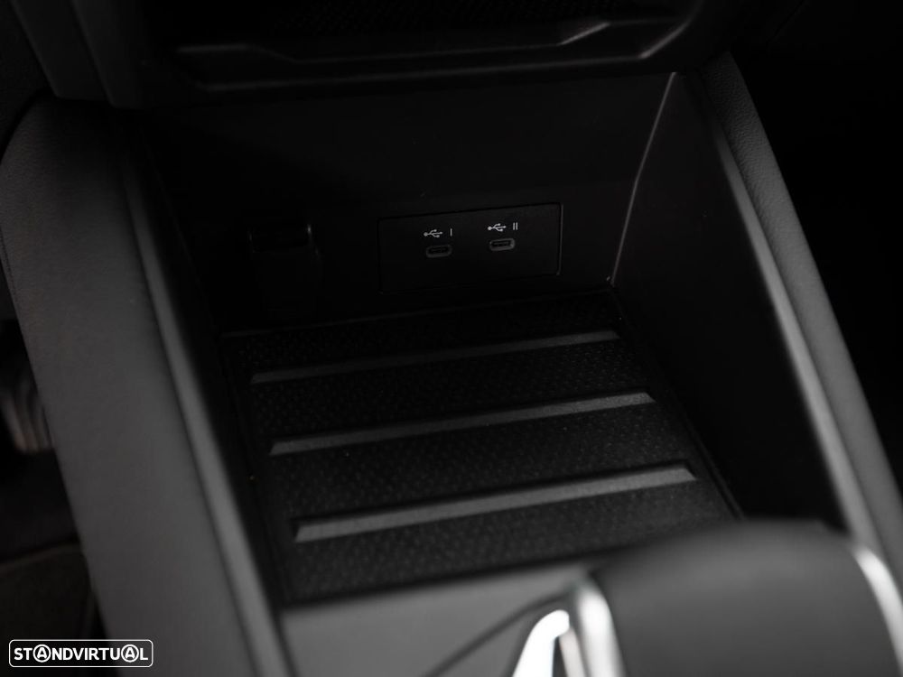 Renault Captur 1.3 TCe Exclusive EDC - 21