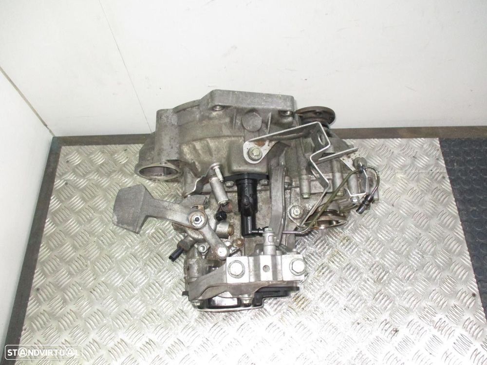 CAIXA VELOCIDADES AUDI A3 2006 - 8