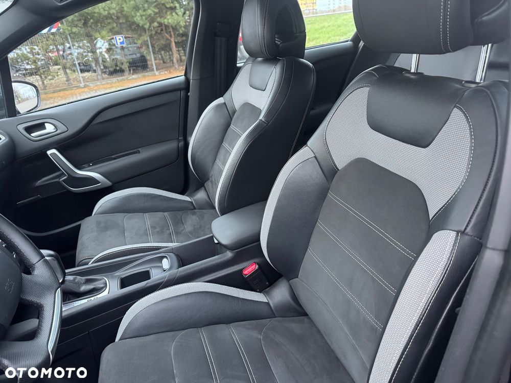 DS Automobiles DS 4 Crossback - 9