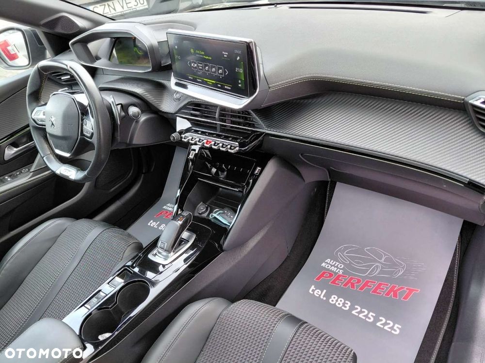 Peugeot 208 - 16