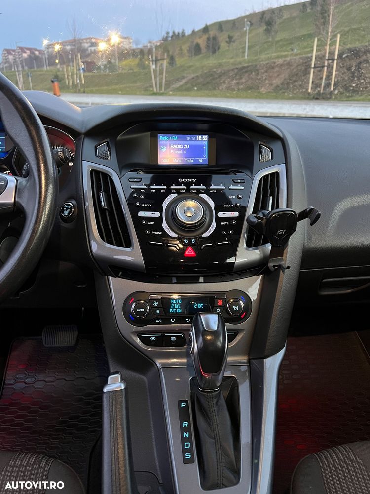 Ford Focus 2.0 TDCI DPF Powershift Titanium - 6