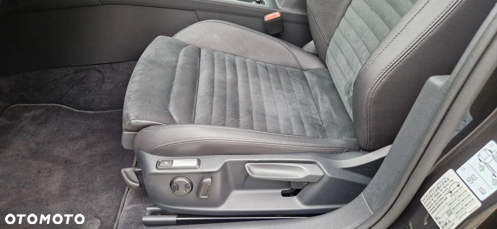 Volkswagen Passat 1.5 TSI EVO Highline DSG - 24