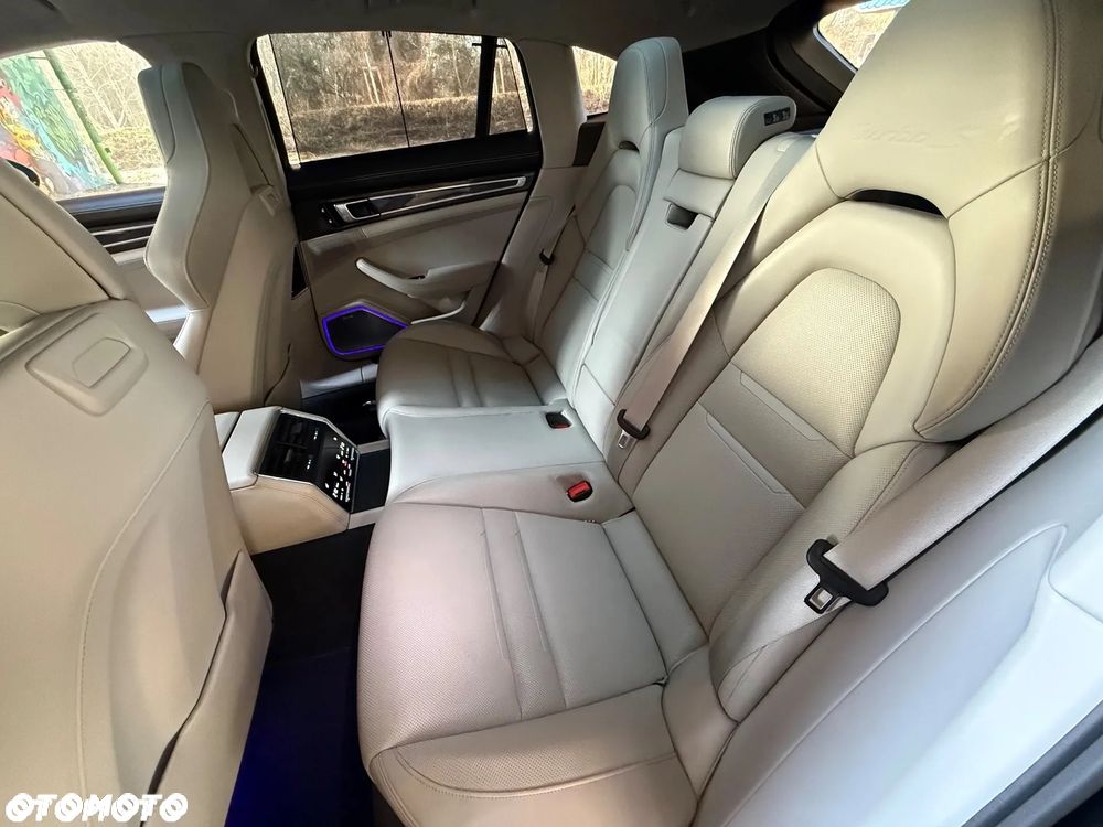 Porsche Panamera Turbo S E-Hybrid GPF - 20