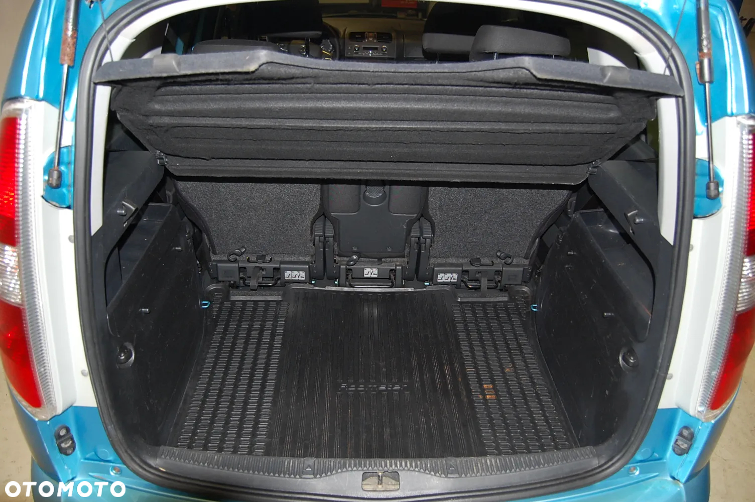 Skoda Roomster 1.6 TDI DPF Active - 21