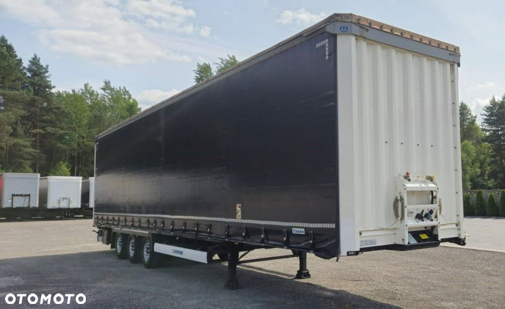 Krone Mega Firana, Dach podnoszony - 2