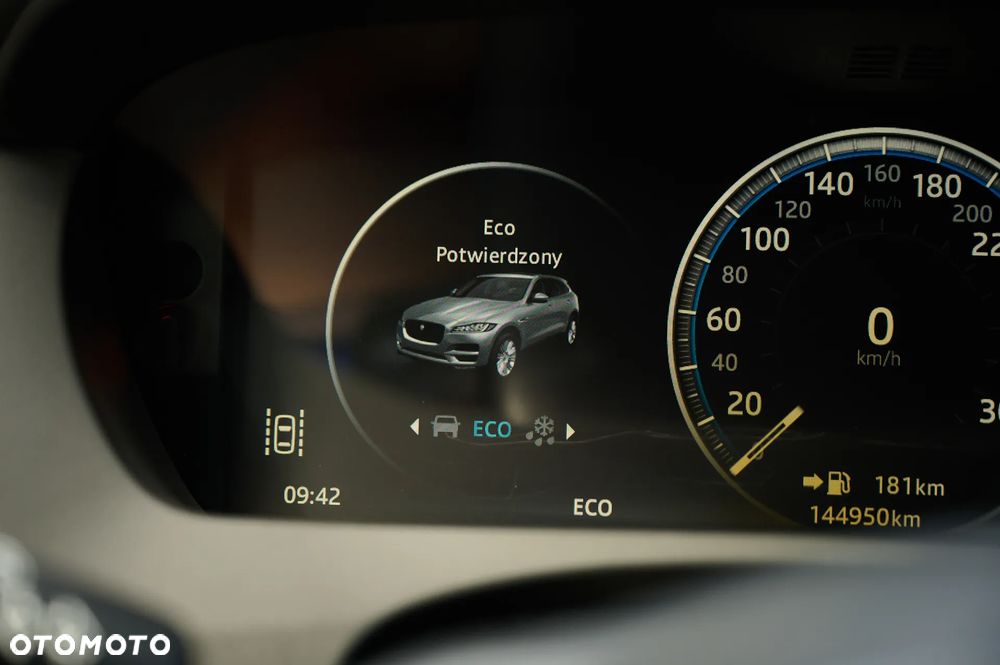 Jaguar F-Pace 20d AWD Prestige - 27