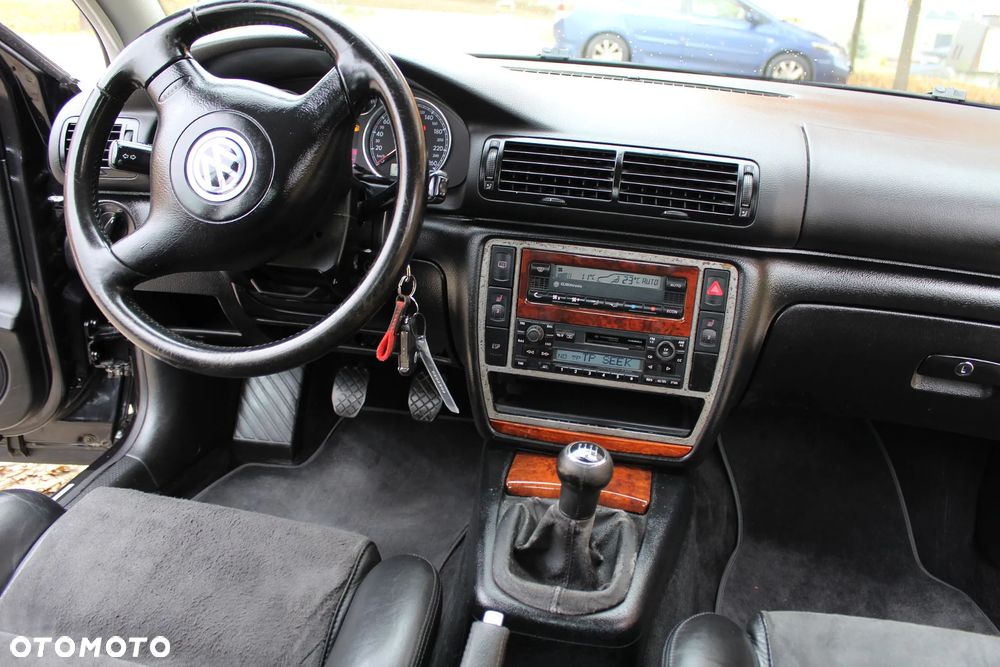 Volkswagen Passat 2002 photo 4