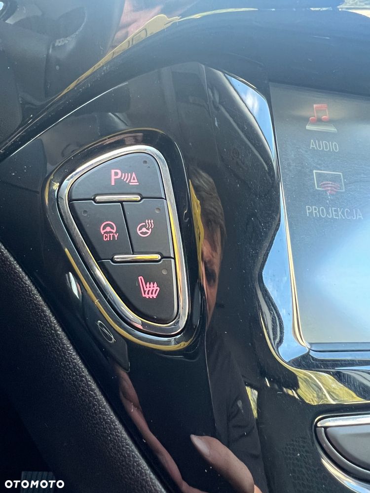 Opel Corsa 1.4 16V Cosmo - 7