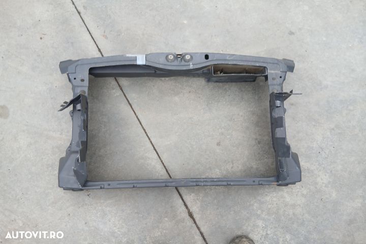 Trager / Calandru 1Z0010409T 1Z0121285F 1Z0010409T 1Z0121285F Skoda O - 1