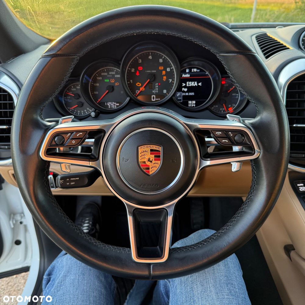 Porsche Cayenne - 11