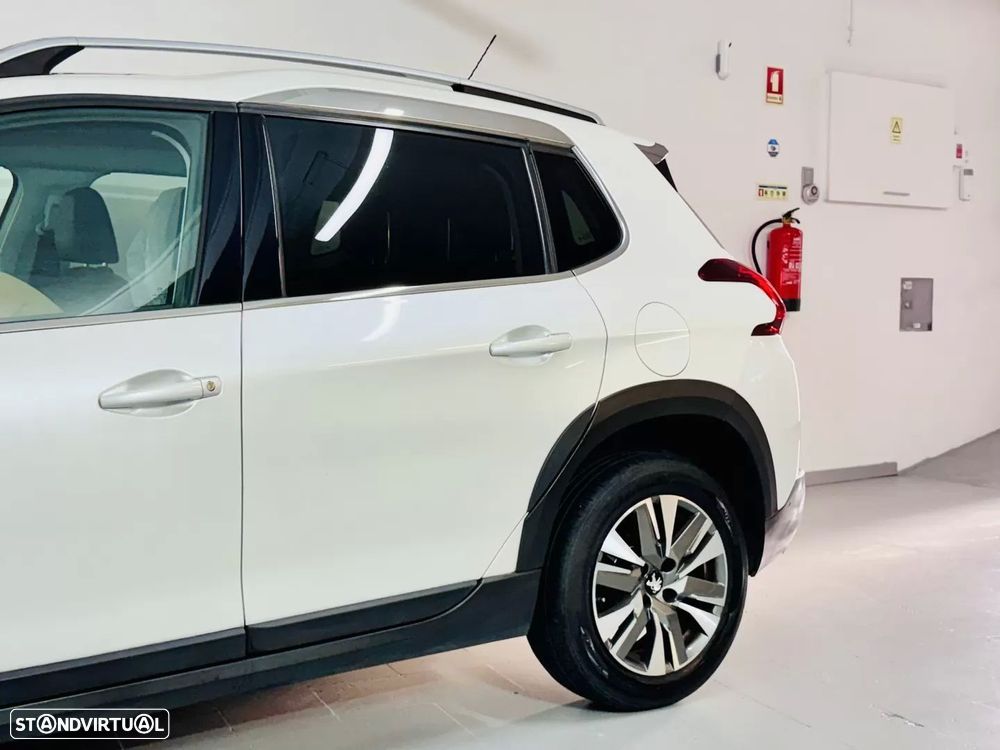 Peugeot 2008 1.6 BlueHDi Allure - 17