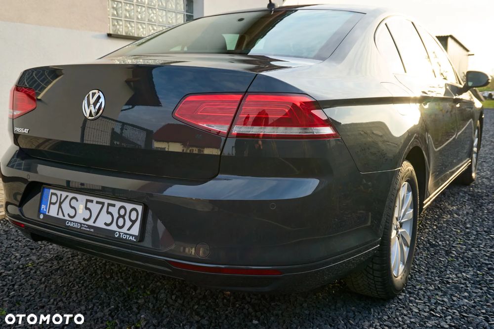 Volkswagen Passat 2.0 TDI SCR Trendline - 5