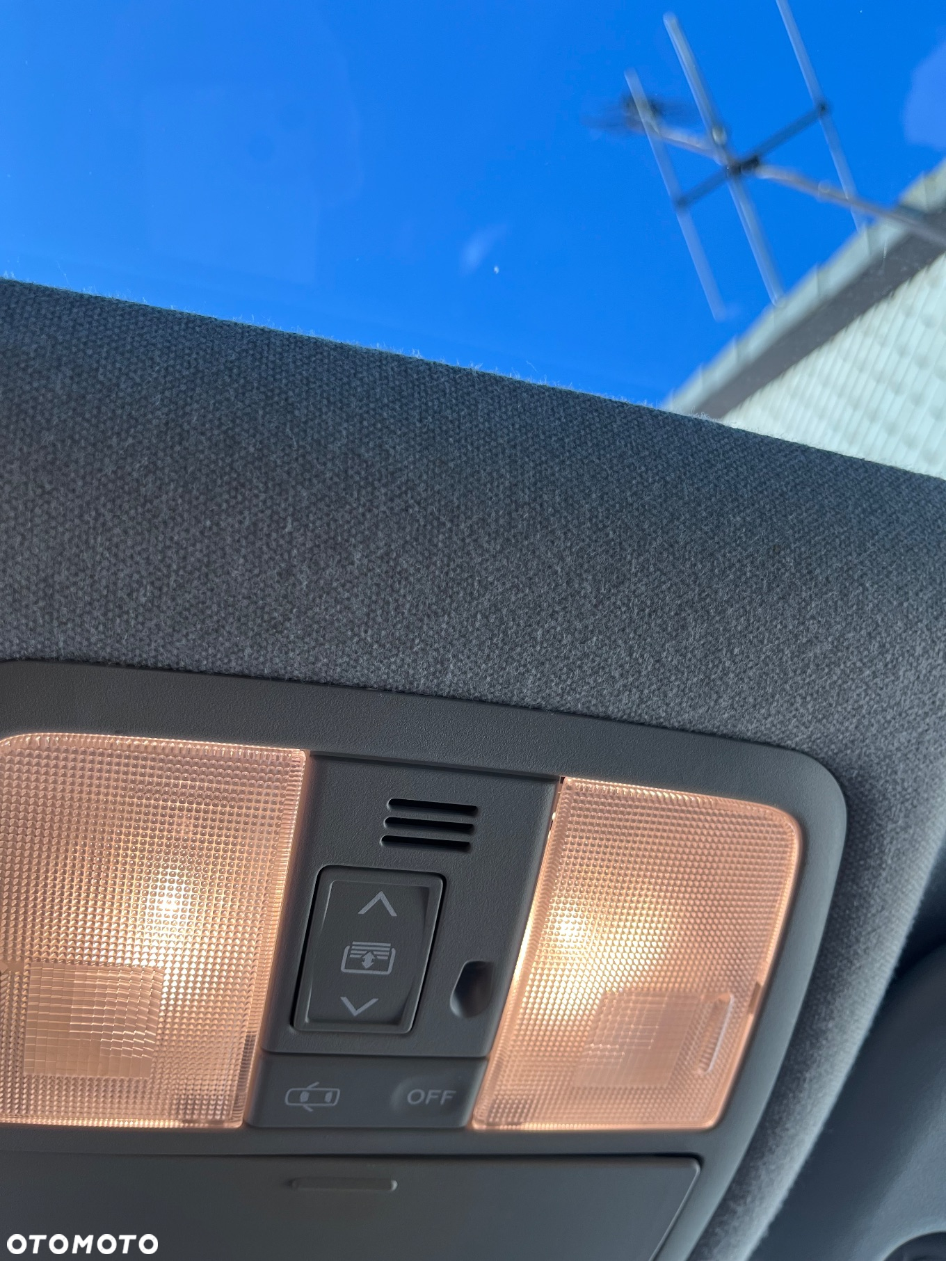 Toyota Auris Hybrid 135 Premium - 11