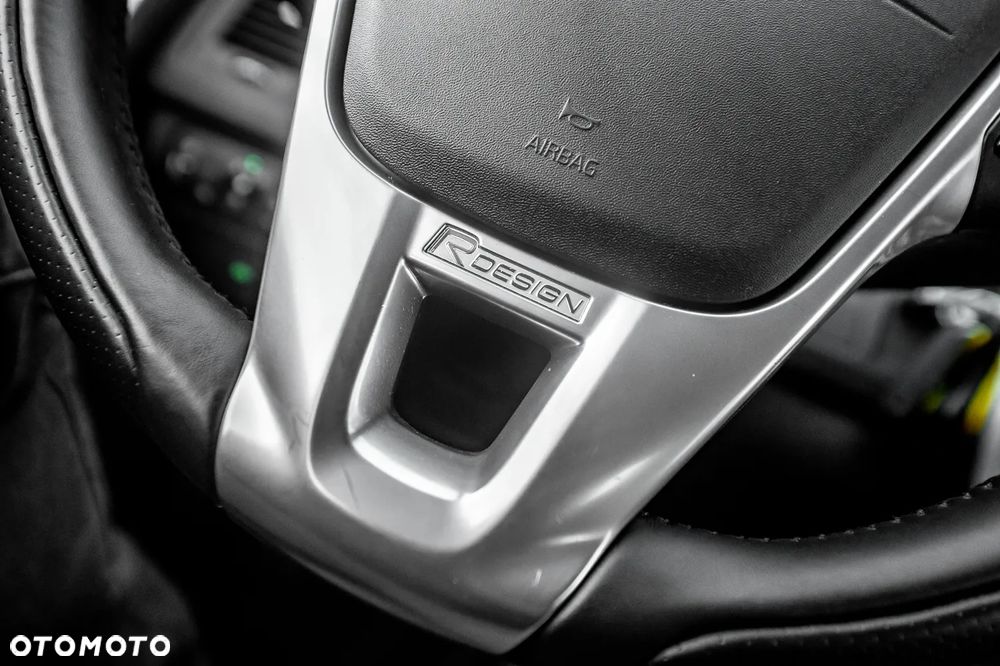 Volvo XC 60 2.4D AWD R-Design - 36