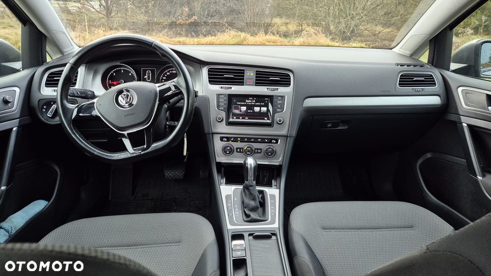 Volkswagen Golf 1.6 TDI BlueMotion Technology DSG Lounge - 10