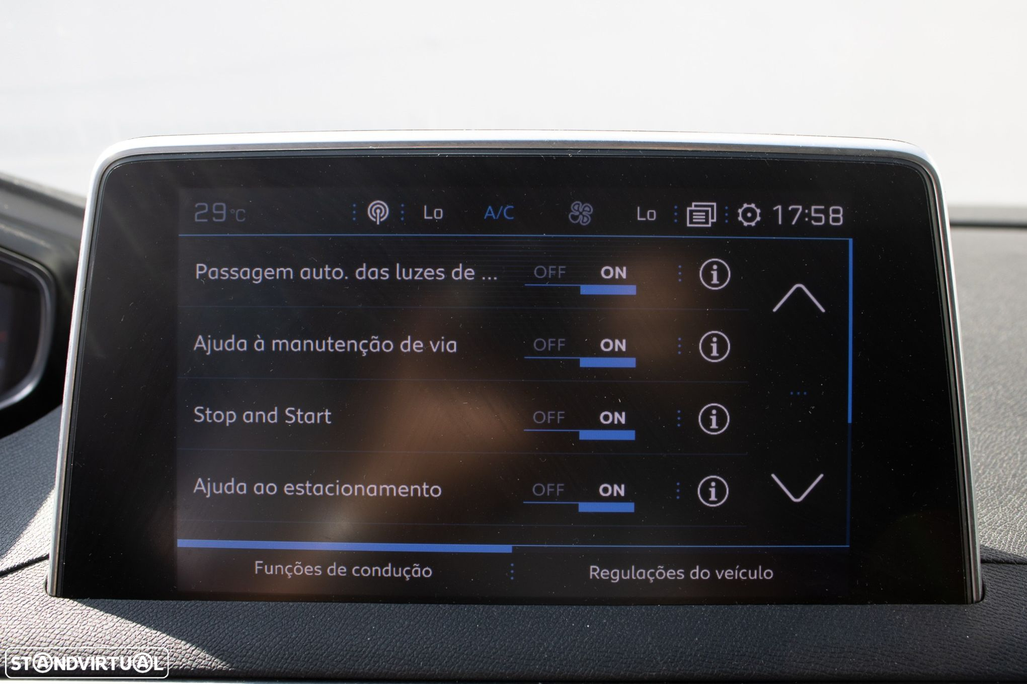 Peugeot 3008 1.6 BlueHDi Allure EAT6 J18 - 31