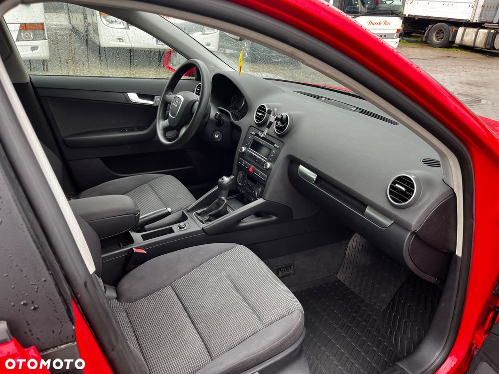 Audi A3 Sportback - 13