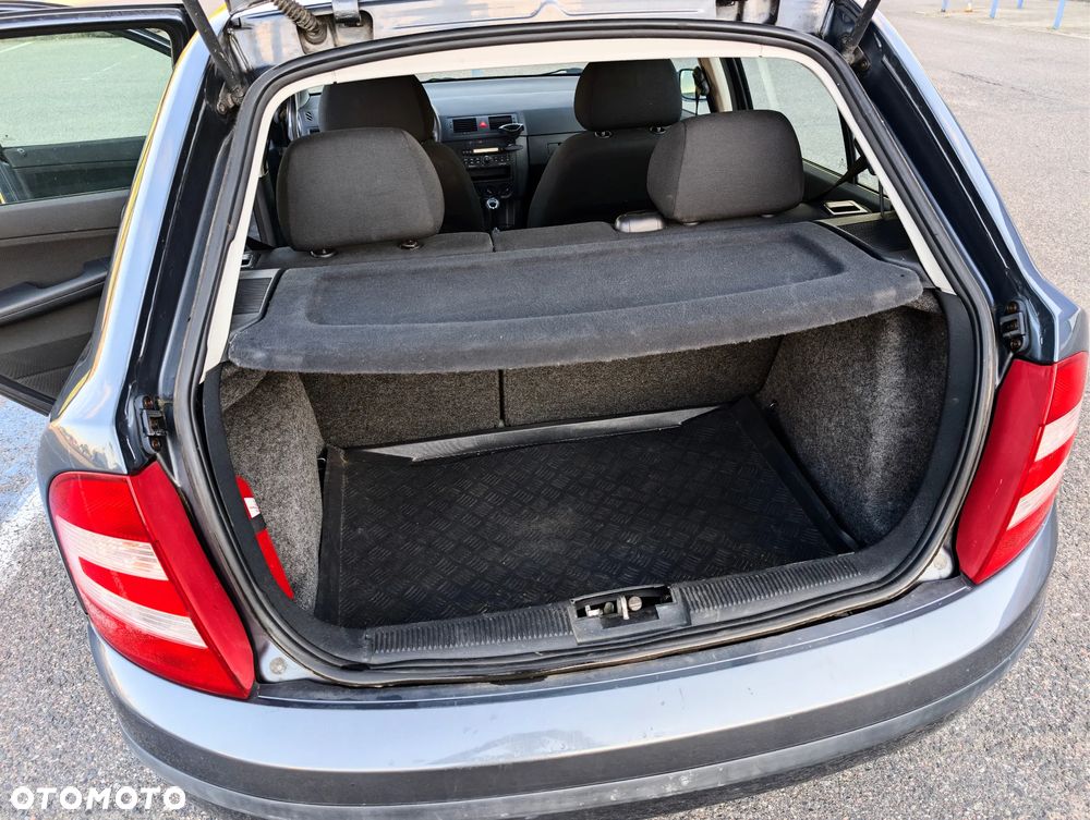 Skoda Fabia 1.4 16V Style Edition - 15