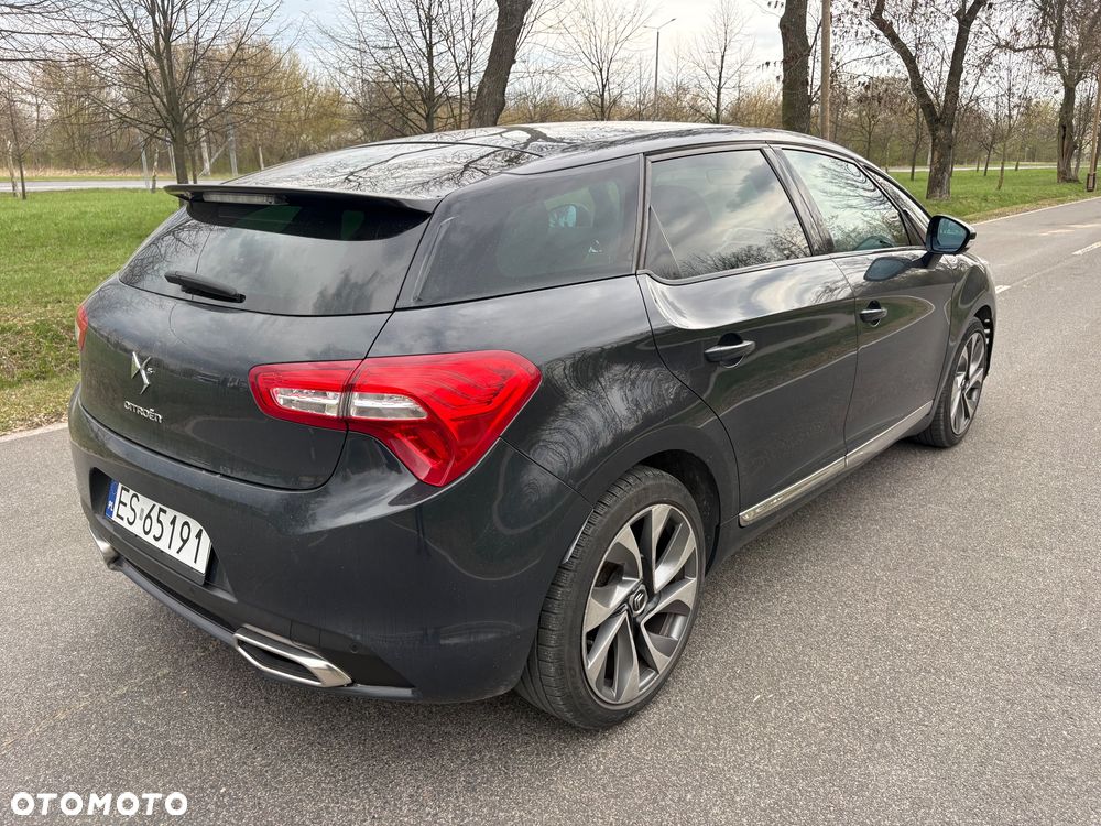 Citroën DS5 1.6 e-HDi Chic MCP - 4