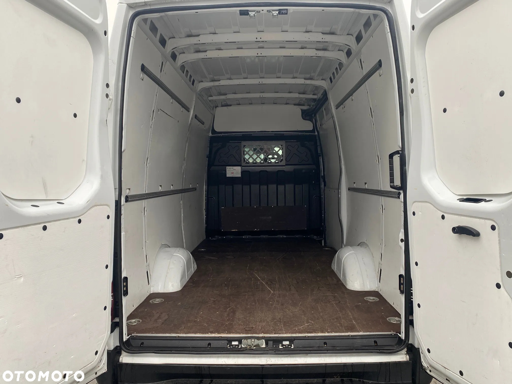 Iveco 35S16 L3H2 Furgon (30435) - 7