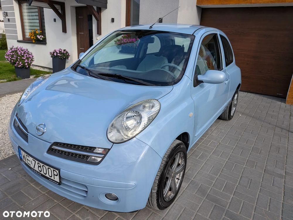 Nissan Micra - 1