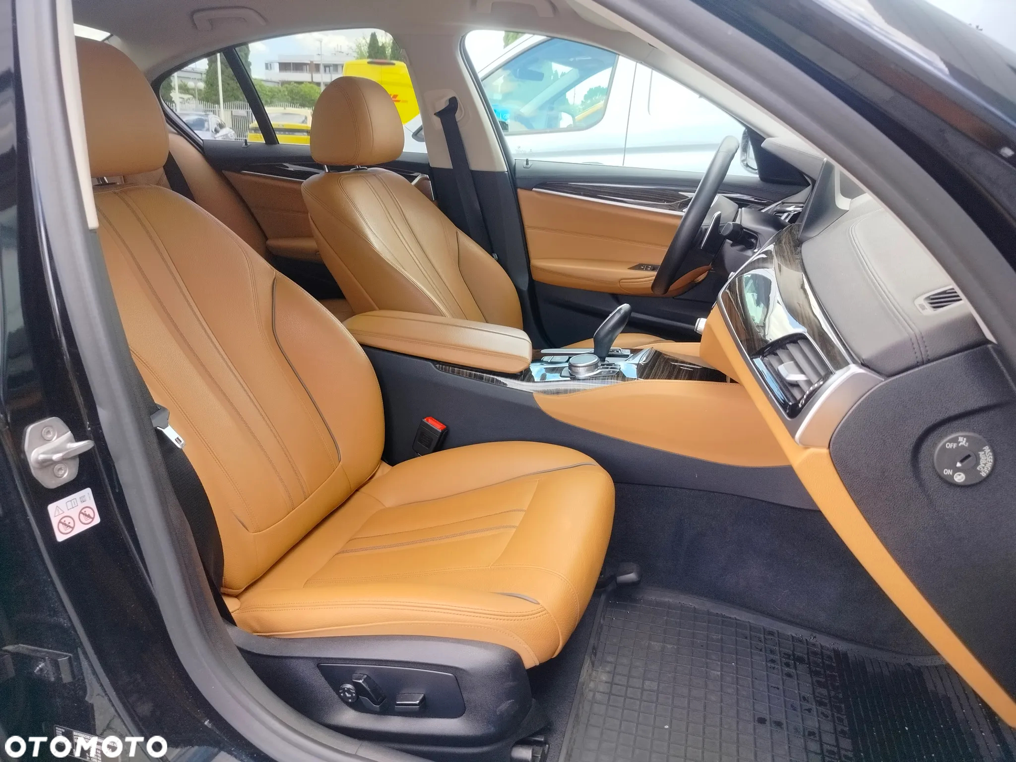 BMW Seria 5 520d Luxury Line - 11