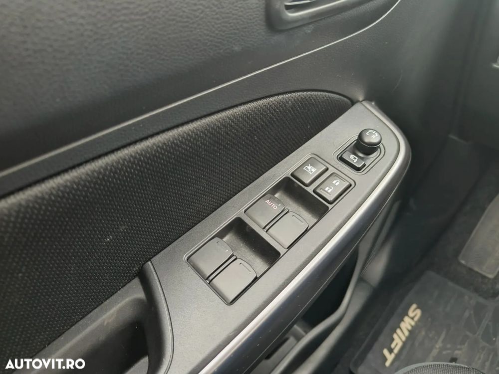 Suzuki Swift 1.2 Dualjet 12V MHEV Spirit - 11